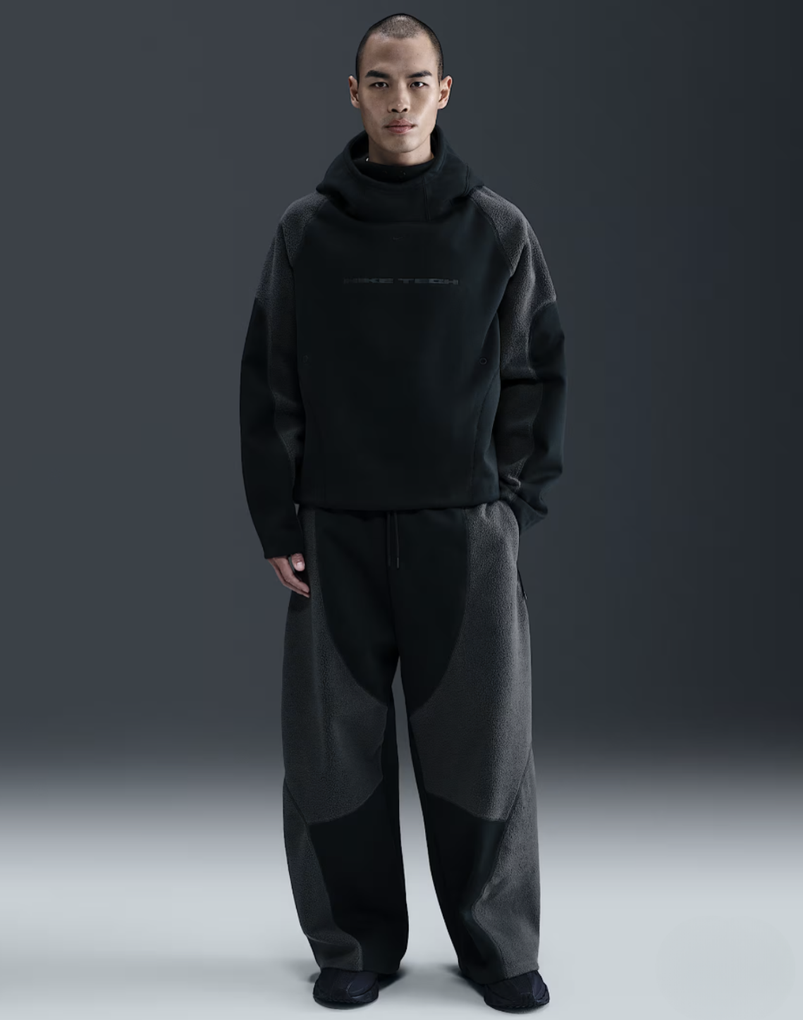 Nike Tech Set